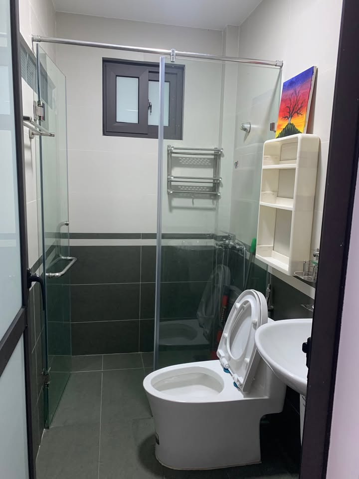 Nhà nguyên căn 5 tầng tại Xuân Đỉnh, Hà Nội - Cho thuê ngay!