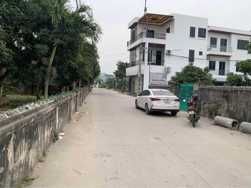 Đất mặt ngõ 141 Trần Quang Khải, Ninh Sơn 98.5m² - Đường thông ô tô tránh nhau!