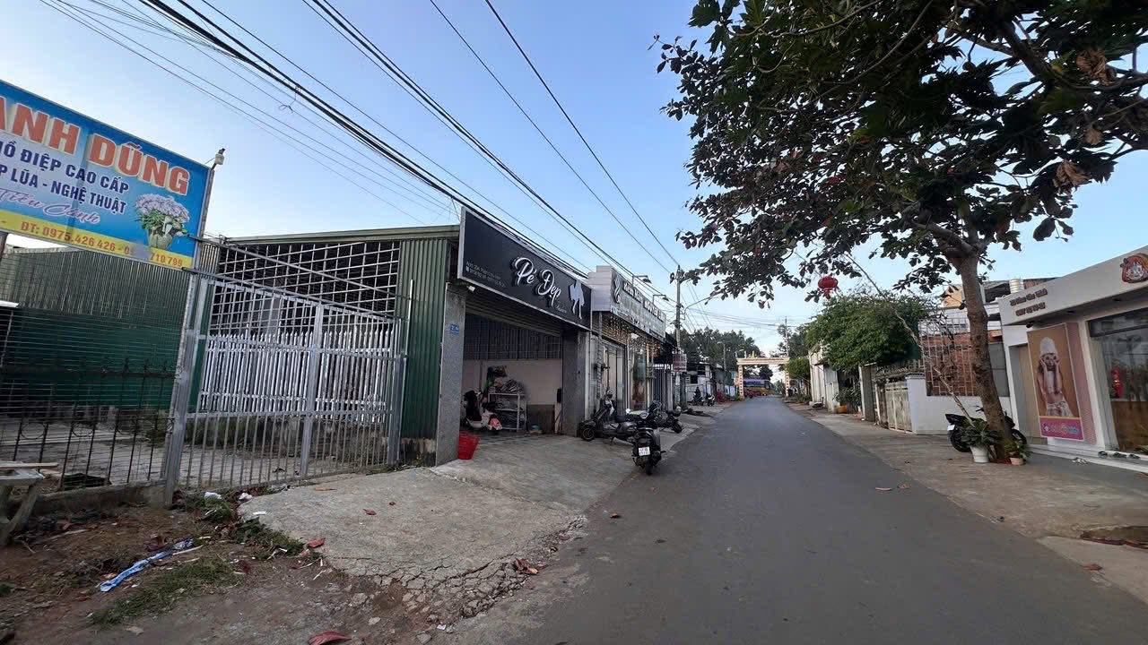 Đất nền 212m² tại Huyện Krông Pắc - Đầu tư sinh lời ổn định với 8 phòng trọ