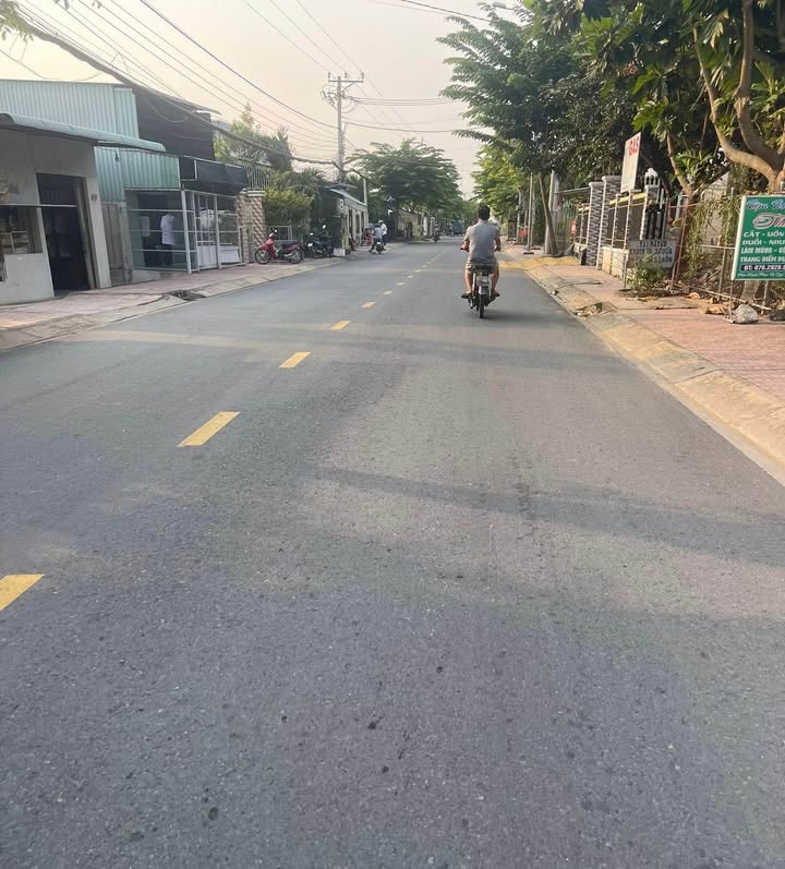 Nhà cấp 4 mặt tiền đường Ho Văn Huê, Thị trấn Cần Đước, 145m² giá 2.7 tỷ - Chính chủ bán gấp!