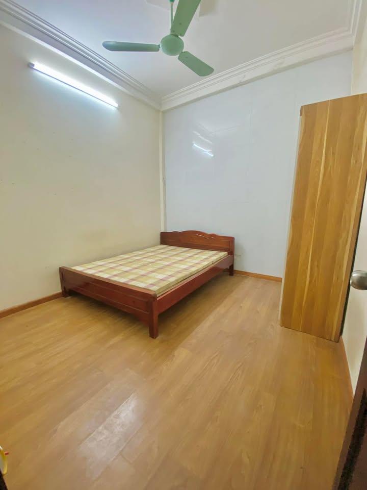 Phòng trọ Cầu Giấy 20m² giá 2.5 triệu - Phù hợp cho sinh viên và người đi làm!