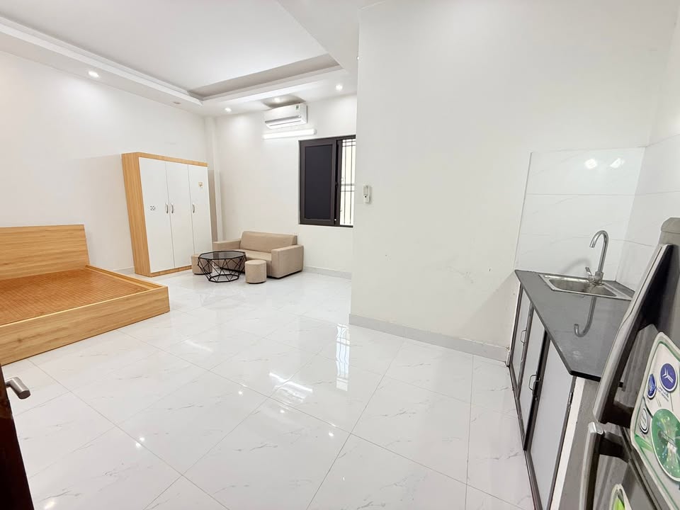 Nhà nhỏ cho thuê tại Yên Xá, 35m² - Nội thất đầy đủ, sẵn sàng ở ngay!