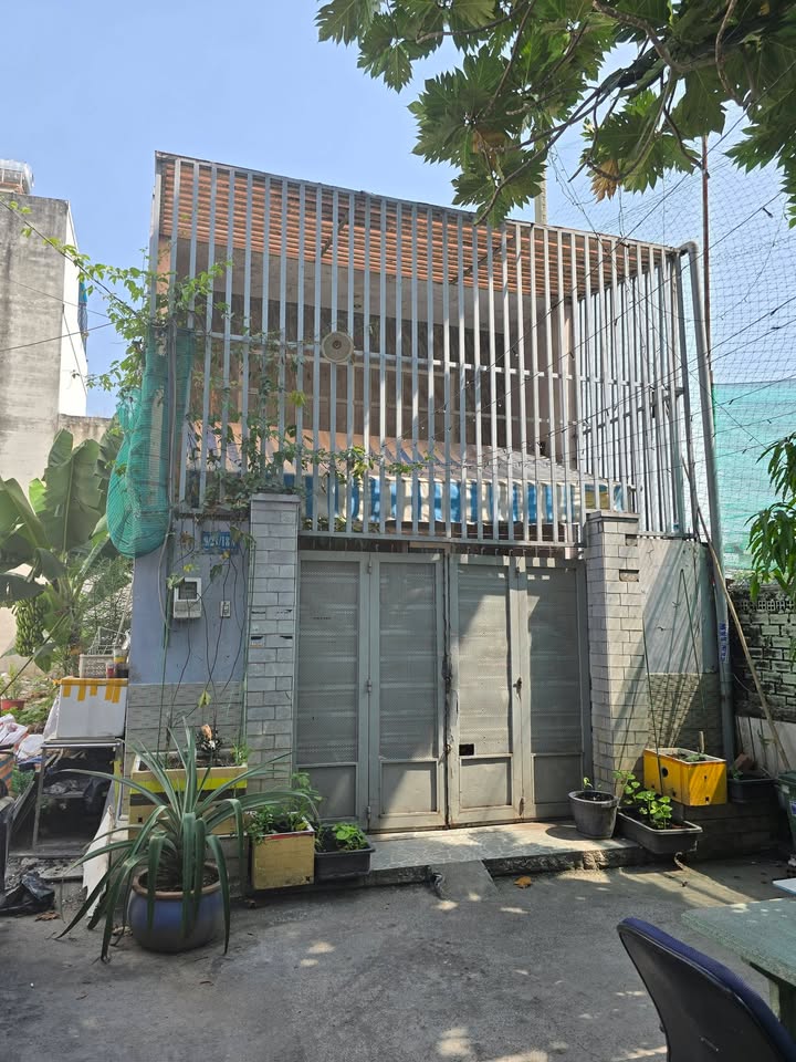 Nhà Gác Lửng 441 Tô Ngọc Vân 74m² Giá 4.5 tỷ - Cơ Hội Đầu Tư Hấp Dẫn!