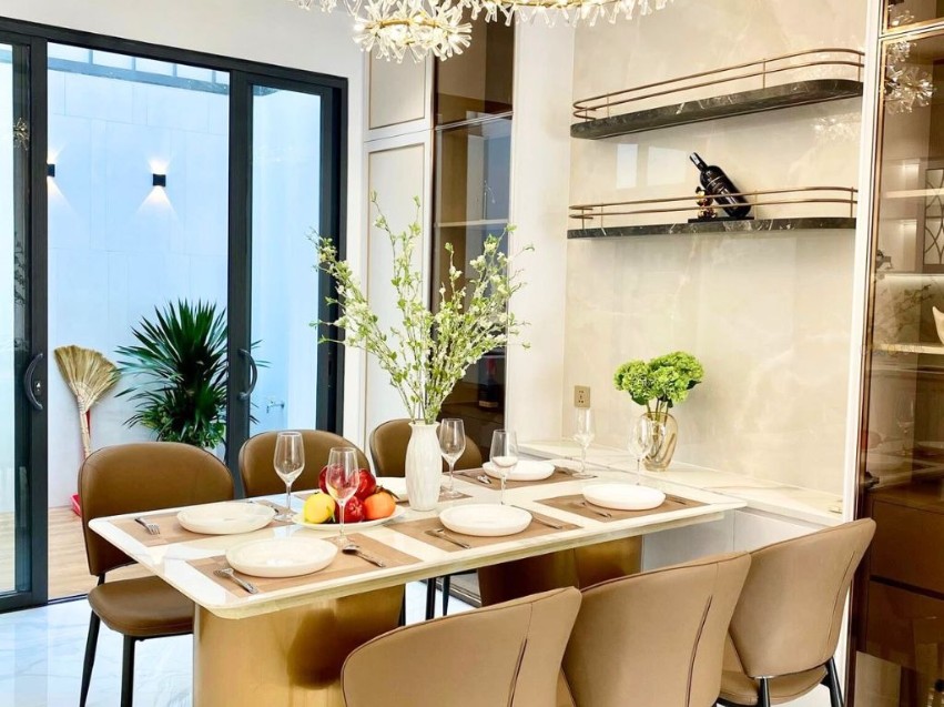 Bán nhà 3 tầng Quận 12, 64m² giá 5.95 tỷ - Hẻm xe tải, khu vực sầm uất!