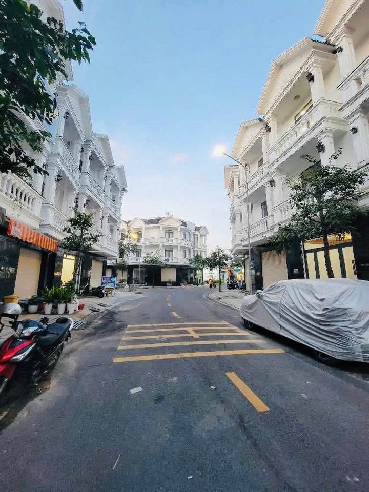 Nhà phố 3 tầng Lái Thiêu 62m² giá 6 tỷ - Đầu tư sinh lời ngay!