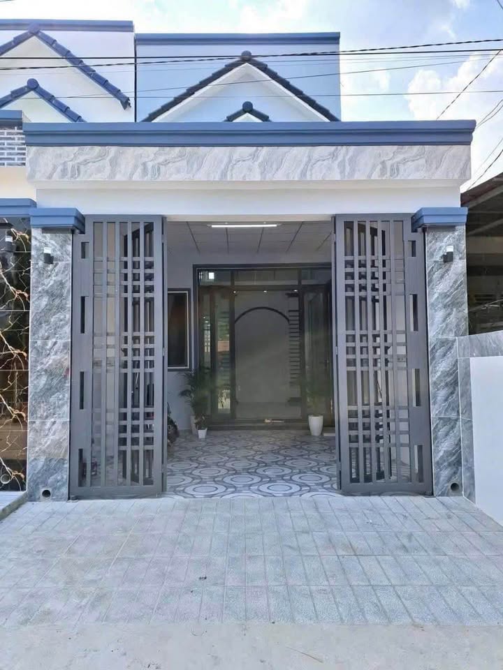 Nhà bán Nguyễn Cửu Phú, Bình Chánh 80m² giá 1.09 tỷ - Chính chủ, sổ hồng đầy đủ!