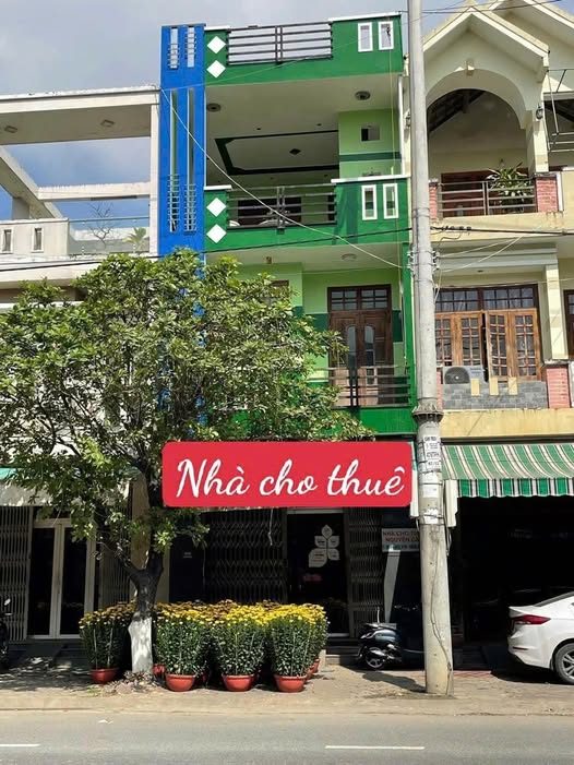 Cho thuê nhà mặt tiền đường Võ Nguyên Giáp, Quảng Ngãi 8 triệu/tháng - Địa điểm kinh doanh lý tưởng!