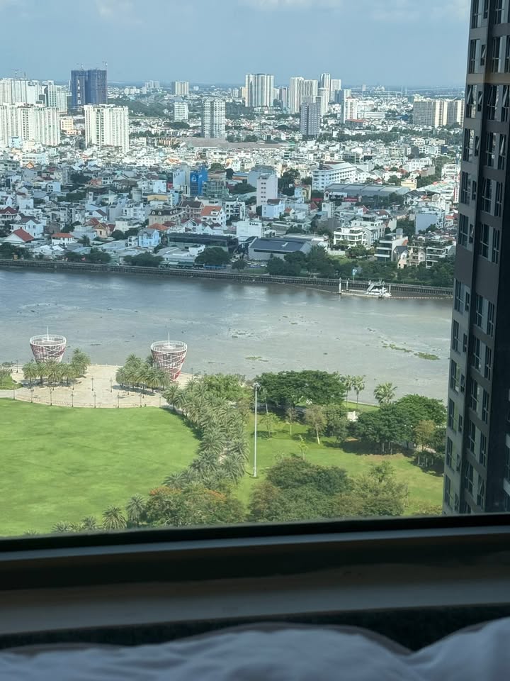 Căn hộ 3PN 2WC Quận Bình Thạnh 124m² giá 16.85 tỷ - Bàn giao nội thất cơ bản!