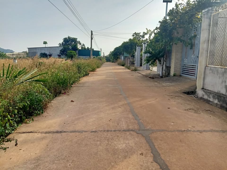 Đất nền Thị trấn Tân Nghĩa, Huyện Hàm Tân 70m² giá 600 triệu - Khu dân cư sầm uất!