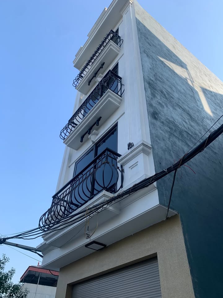 Nhà phố Tả Thanh Oai 35m² giá 5.x tỷ - Lô góc 5 tầng chính chủ!