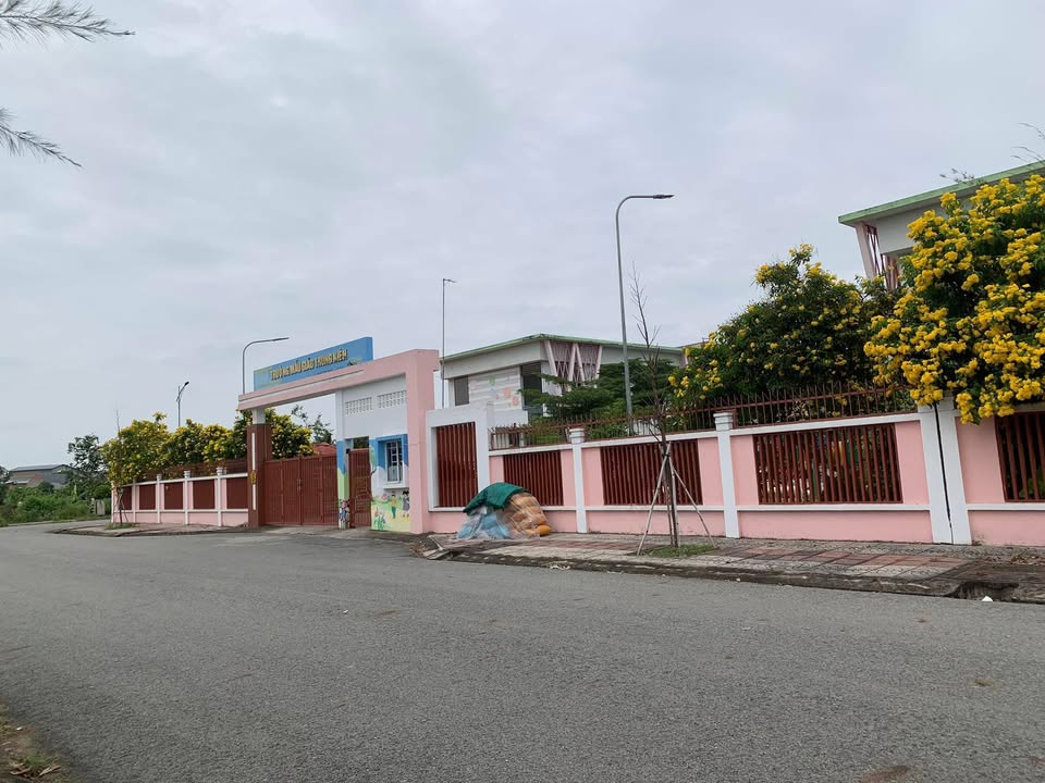 Bán đất tái định cư Trung Kiên giai đoạn 2 - Diện tích 100m², giá 1 tỷ - Cơ hội đầu tư hấp dẫn!