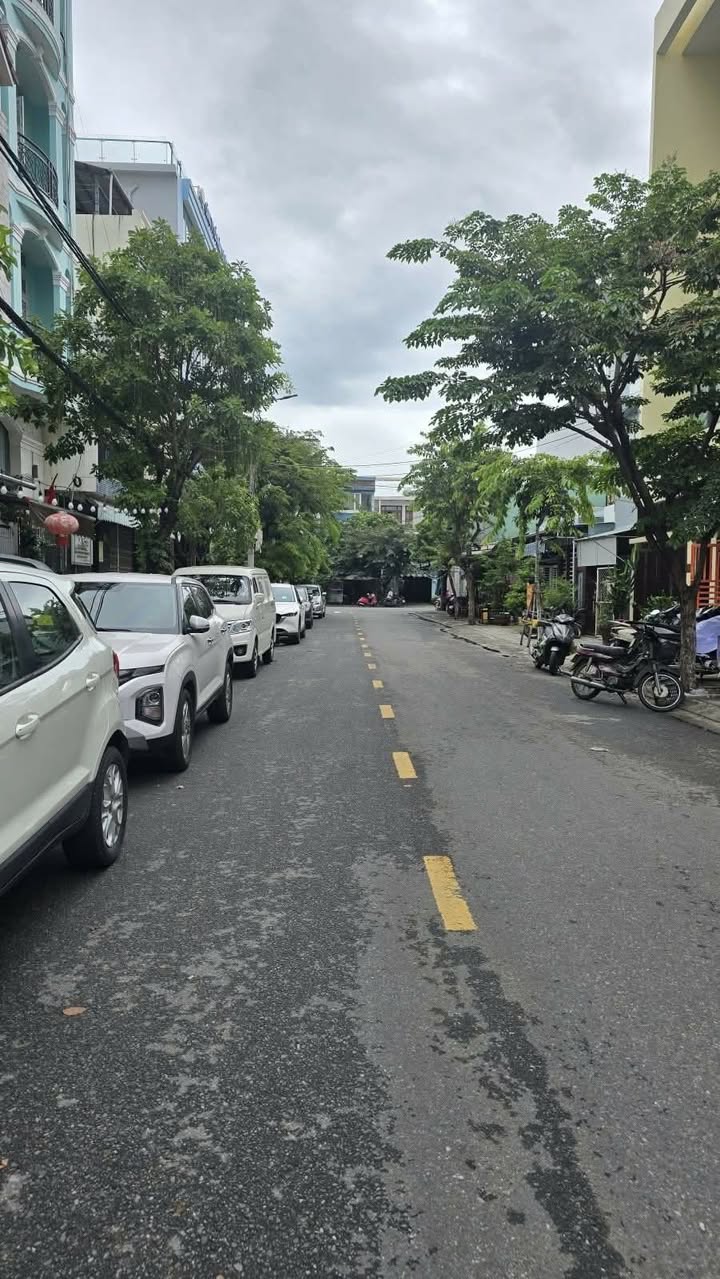 Mặt tiền Trà Na, Đà Nẵng 75m² giá 3.2 tỷ - Vị trí đẹp, tiện nghi đầy đủ!