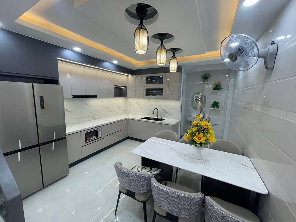 Nhà phố Tân Thới Nhất Quận 12 44m² giá 4.98 tỷ - Hẻm xe hơi vào tận nhà!