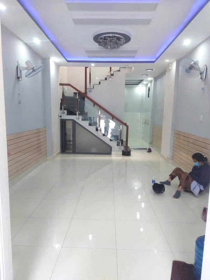 Nhà hẻm xe hơi Tân Hưng Thuận, Q12 56m² giá 4.25 tỷ - Dọn vào ở ngay!