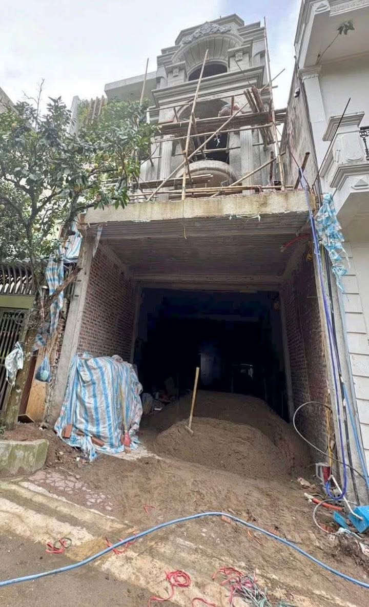 Bán nhà 4,5 tầng Khu Đô Thị Hòa Vượng 81m² giá 7 tỷ - Thiết kế hiện đại, thang máy