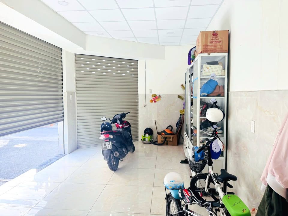 Mặt bằng kinh doanh Linh Xuân Thủ Đức 78m² giá 4.7 tỷ - Căn góc 2 mặt hẻm xe hơi