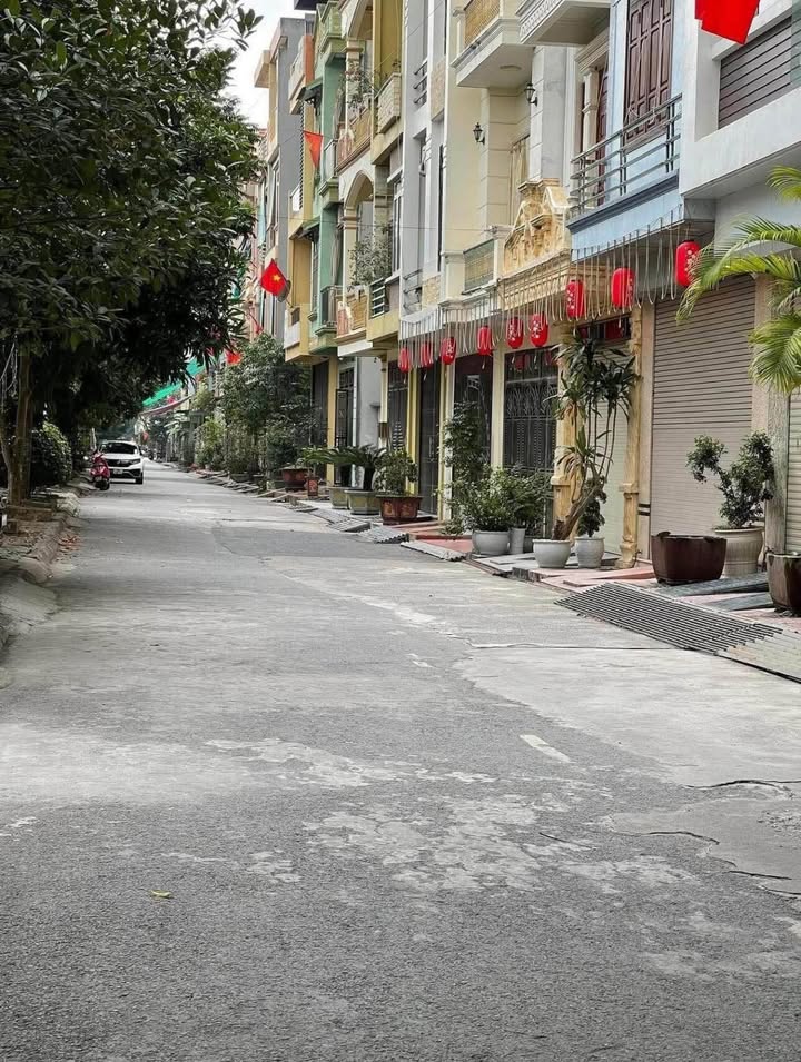 Đất mặt đường Đặng Đoàn Bằng, khu đô thị Thống Nhất 61.87m² giá 3.4 tỷ - Đầu tư sinh lời hấp dẫn!