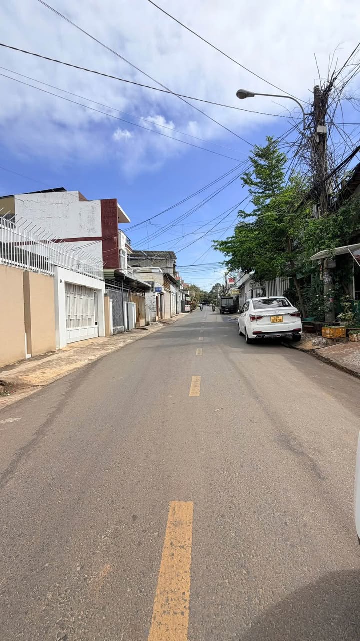 FrontHouse mặt tiền An Dương Vương, Buôn Ma Thuột 84m² giá 3.55 tỷ - Tiện ích đầy đủ, chính chủ!