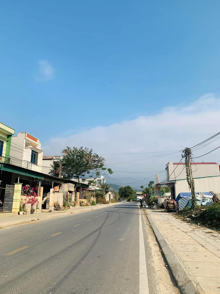 Đất mặt đường Trường Học Phù Nhâm, 121m² giá 9xx triệu - Đầu tư sinh lời ngay!