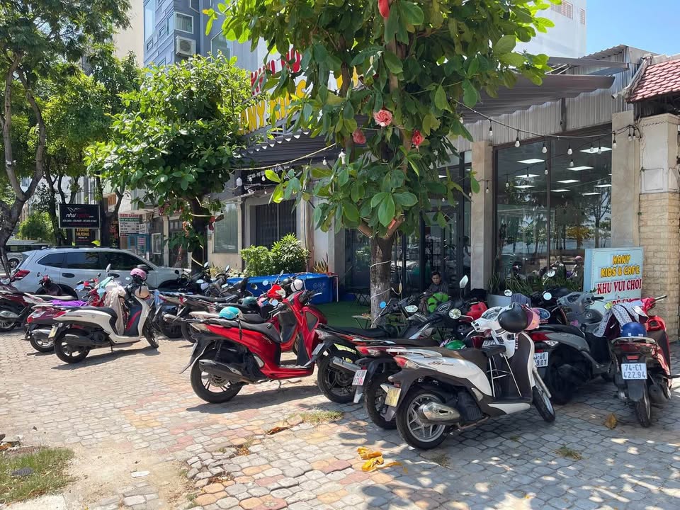 Bán gấp FrontHouse tại Quận Thanh Khê, Đà Nẵng 250m² - Kinh doanh ngay không cần setup!