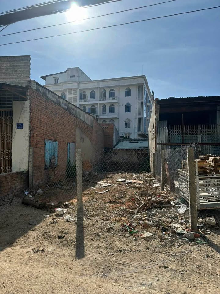 Đất nền Khu Chợ Động Phan Rang 109m² giá chỉ 2.3 tỷ - Đầu tư sinh lời tiềm năng!