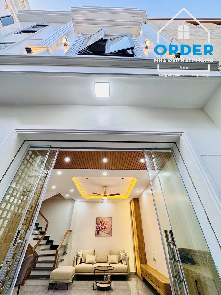 Nhà mới 4 tầng lô góc Vũ Chí Thắng, 46m² giá 4.35 tỷ - Sẵn sàng vào ở!