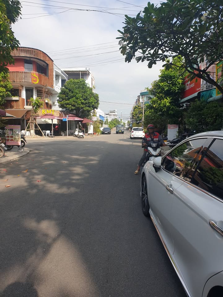 Nhà mặt tiền Nguyễn Thượng Hiền Rạch Giá 100m² - Vị trí đắc địa ngay trung tâm!