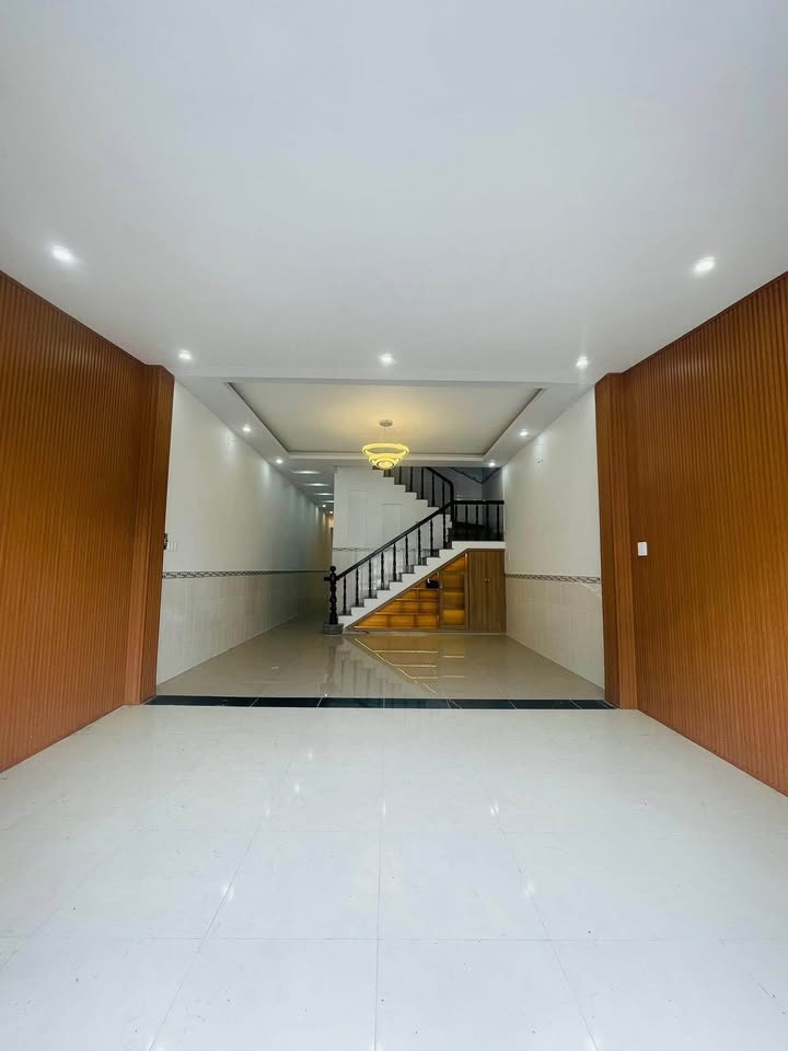 Nhà phố Nan Kỳ Khởi Nghĩa - Phường An Hòa, Rạch Giá 100m² giá 4 tỷ - Kinh doanh thuận lợi!