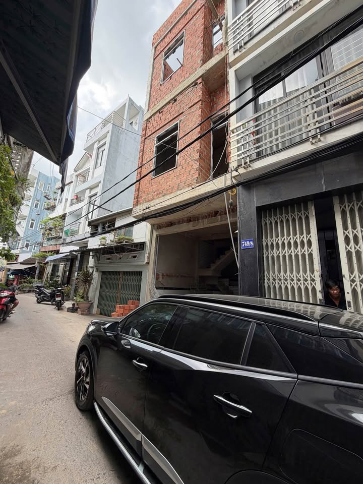 Nhà 3 tầng 34m² tại 749/10 Trần Hưng Đạo, Quy Nhơn - Kinh doanh đắc địa!