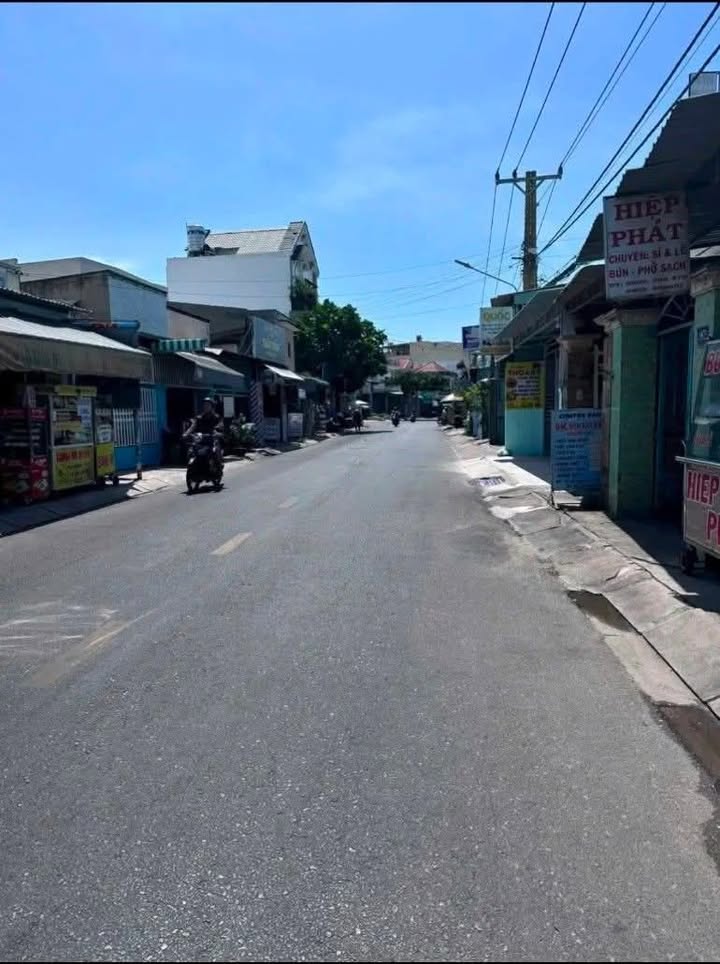 Đất thổ cư Phan Thiết 174m² giá 4.2 tỷ - Gần chợ và trường học!