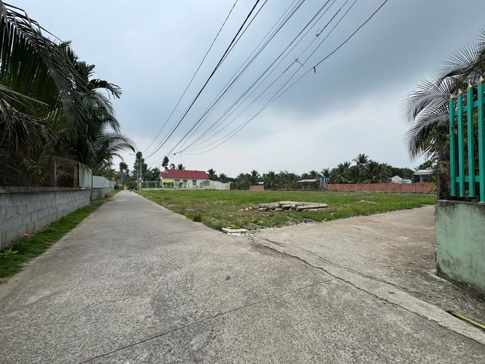 Đất nền Phước Thạnh, Mỹ Tho 100m² giá 7xx triệu - Đường xe 16 chỗ thông thoáng!