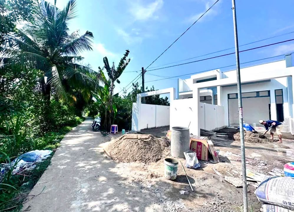 Nhà mới xây 181m² Phường Hưng Phú - Giá 1.24 tỷ, view sông thoáng mát!