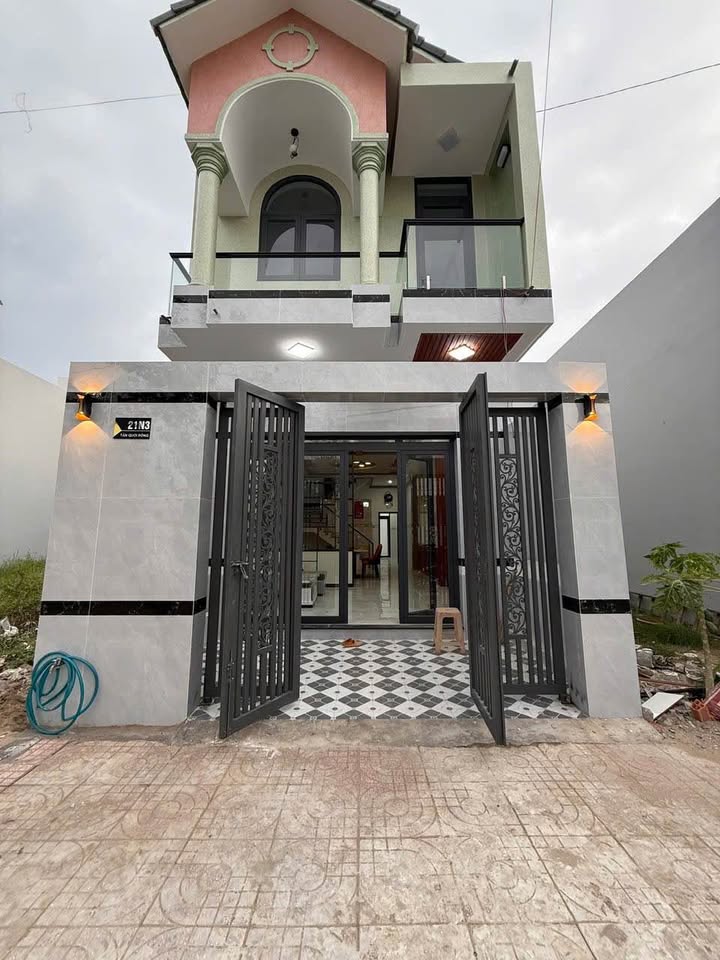 Bán nhà khu dân cư mới Trường An Vĩnh Long 82.8m² giá 2.79 tỷ - Nhà mới hiện đại vào ở ngay!