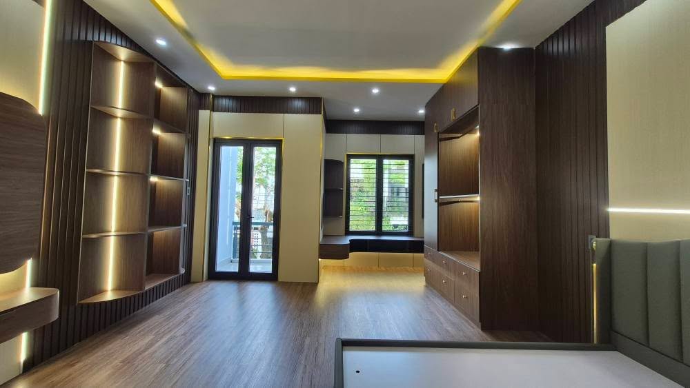 Nhà mặt tiền Hòa Xuân 3 tầng 100m² giá 8 tỷ - Kinh doanh đỉnh cao!