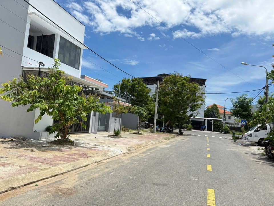 Đất nền Phường Điện Ngọc 123.75m² giá 4.35 tỷ - Vị trí đẹp, thích hợp kinh doanh!