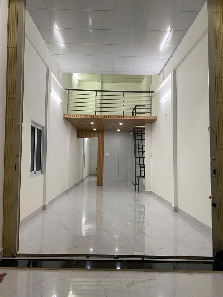 Nhà góc 2 mặt tiền tại 255 Lý Thái Tổ, 59m² giá 2.7 tỷ - Đầu tư sinh lời ngay!