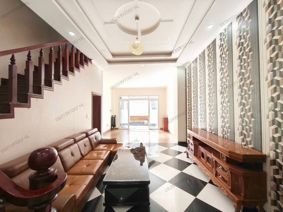 Nhà mặt tiền Cao Bá Quát, Buôn Ma Thuột 78m² giá 6,5 tỷ - Kinh doanh sầm uất ngay chợ Phan Chu Trinh!