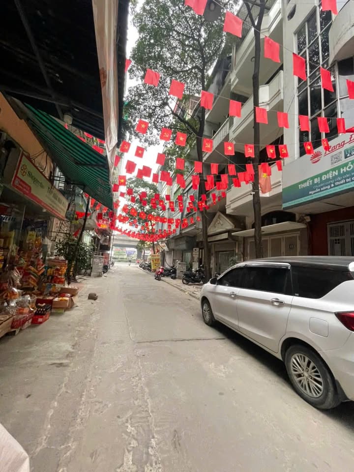 Nhà mặt phố Khuất Duy Tiến, 37m² giá thỏa thuận - Đầu tư sinh lời hấp dẫn!