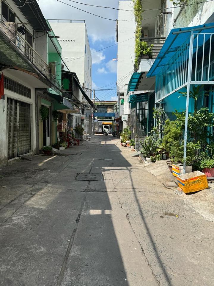 Nhà phố Tân Phú 79m² giá 11.4 tỷ - Thiết kế hiện đại, vào ở ngay!