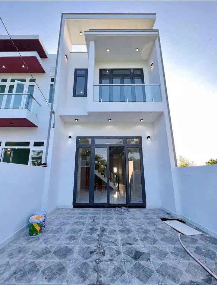 Cho thuê nhà 1 lầu 1 trệt 3 phòng ngủ tại phường Tân Bình, Vĩnh Cửu - Giá chỉ 4 triệu/tháng!