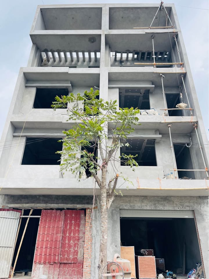 Nhà đẹp 5 tầng khu đô thị Vũ Phúc 80m² giá 5.9 tỷ - Thiết kế hiện đại, thang máy sẵn sàng!