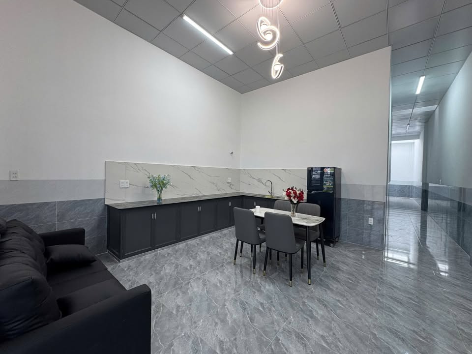 Nhà 3PN mới xây tại Thị trấn Liên Nghĩa, 125m² giá 2.2 tỷ - Sẵn sàng vào ở ngay!