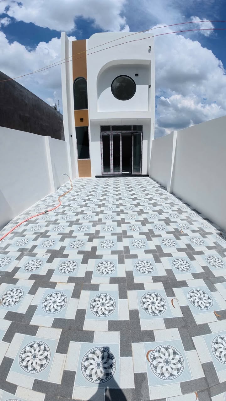 Nhà phố 2TY280, Hòa Phú, 162m² giá 2.28 tỷ - Dọn vào ở ngay!