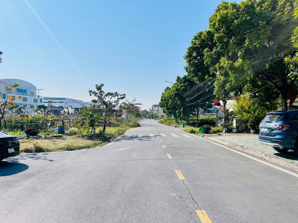 Đất nền KĐT Công Thành 105m² giá 2.x tỷ - Hướng Đông đón nắng sáng