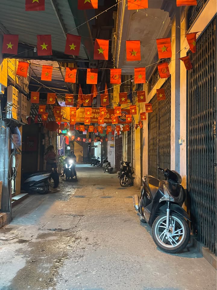 Nhà mặt ngõ Trần Khát Chân, Quận Hai Bà Trưng, 23m², giá 5.35 tỷ - Đầu tư sinh lời ngay!