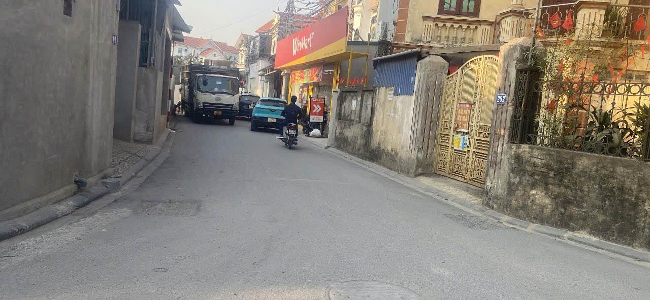 Đất Thôn Hải Bối, Đông Anh 45m² giá 4.05 tỷ - Gần cầu Thăng Long, thuận tiện đi lại!