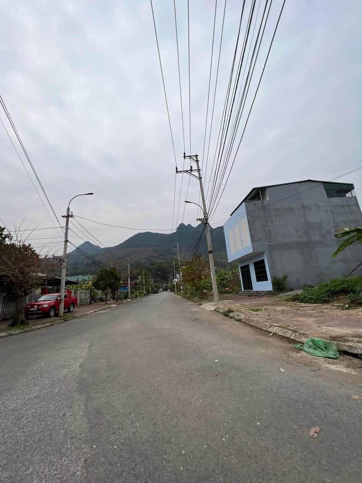 Đất Khu ĐT Quang Trung, Thị trấn Đồng Văn, 106m² giá 1.6 tỷ - Sổ đỏ chính chủ, thương lượng ngay!