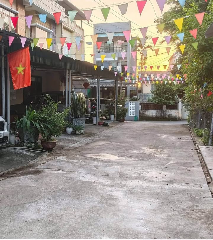 Đất thổ cư 90m² Tổ 12, Tân Hà, Tuyên Quang - Giá bán gấp dưới 3 tỷ!