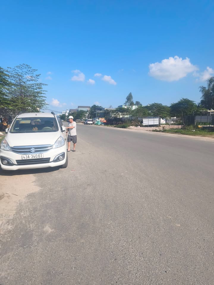 Đất tặng dãy trọ cũ Tôn Đản 82m² giá 4.05 tỷ - Cơ hội đầu tư sinh lời!