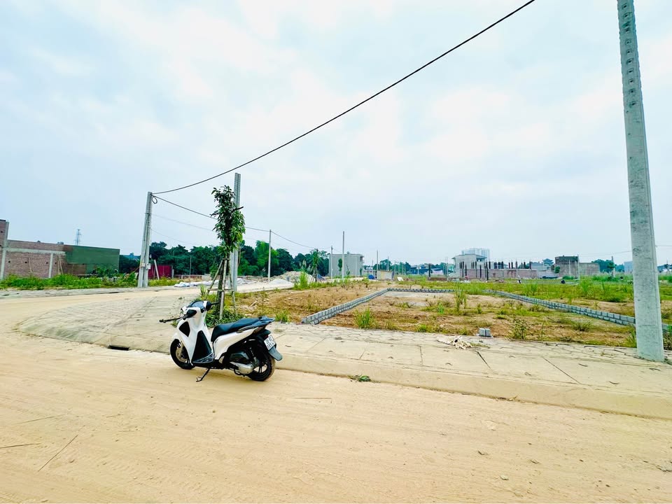 Lô đất KDC 12 Tam Quan 93.6m² giá 3 tỷ - Hướng Tây Bắc, pháp lý rõ ràng!